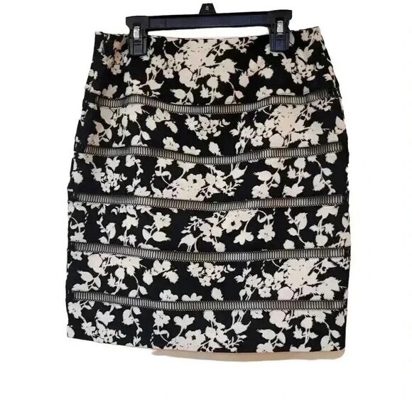 White House Black Market Women's White & Black Floral w Lattice Lined Pencil Str - Picture 7 of 11